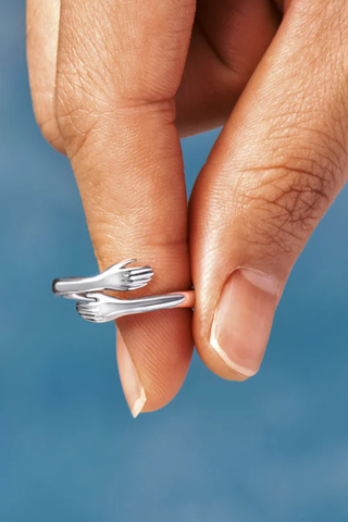 Customized Jewelry a Gorgeous Adjustable Couple Hug Ring