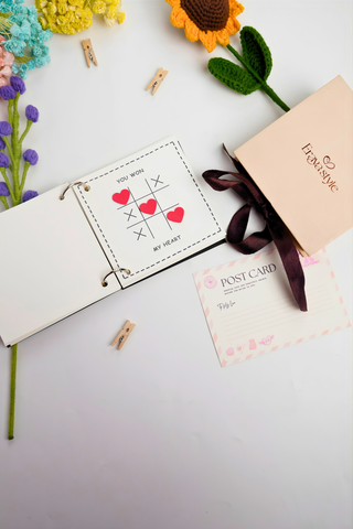 Cute Couple Book (10 pages)