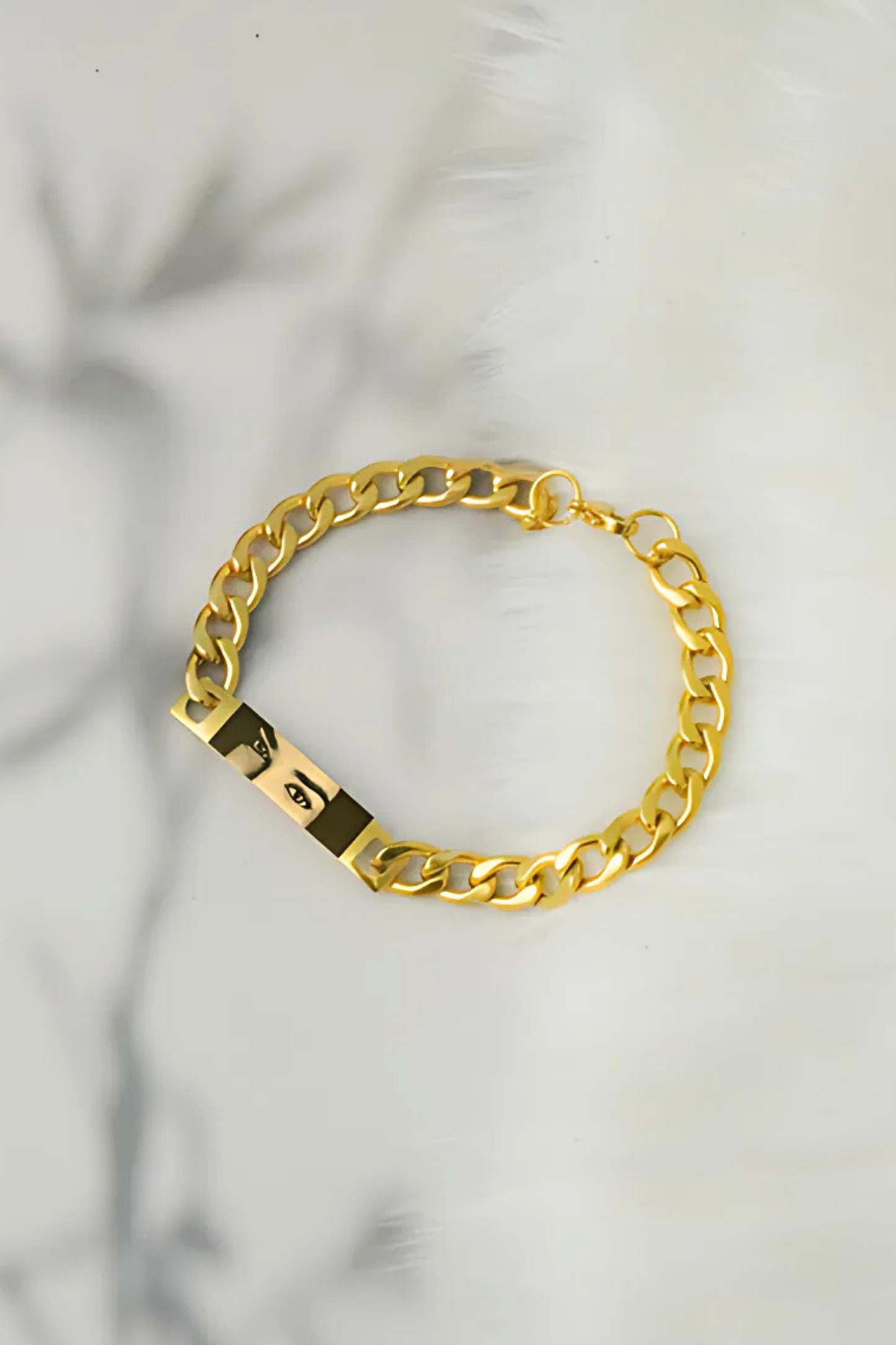 Customized Jewelry golden bracelet