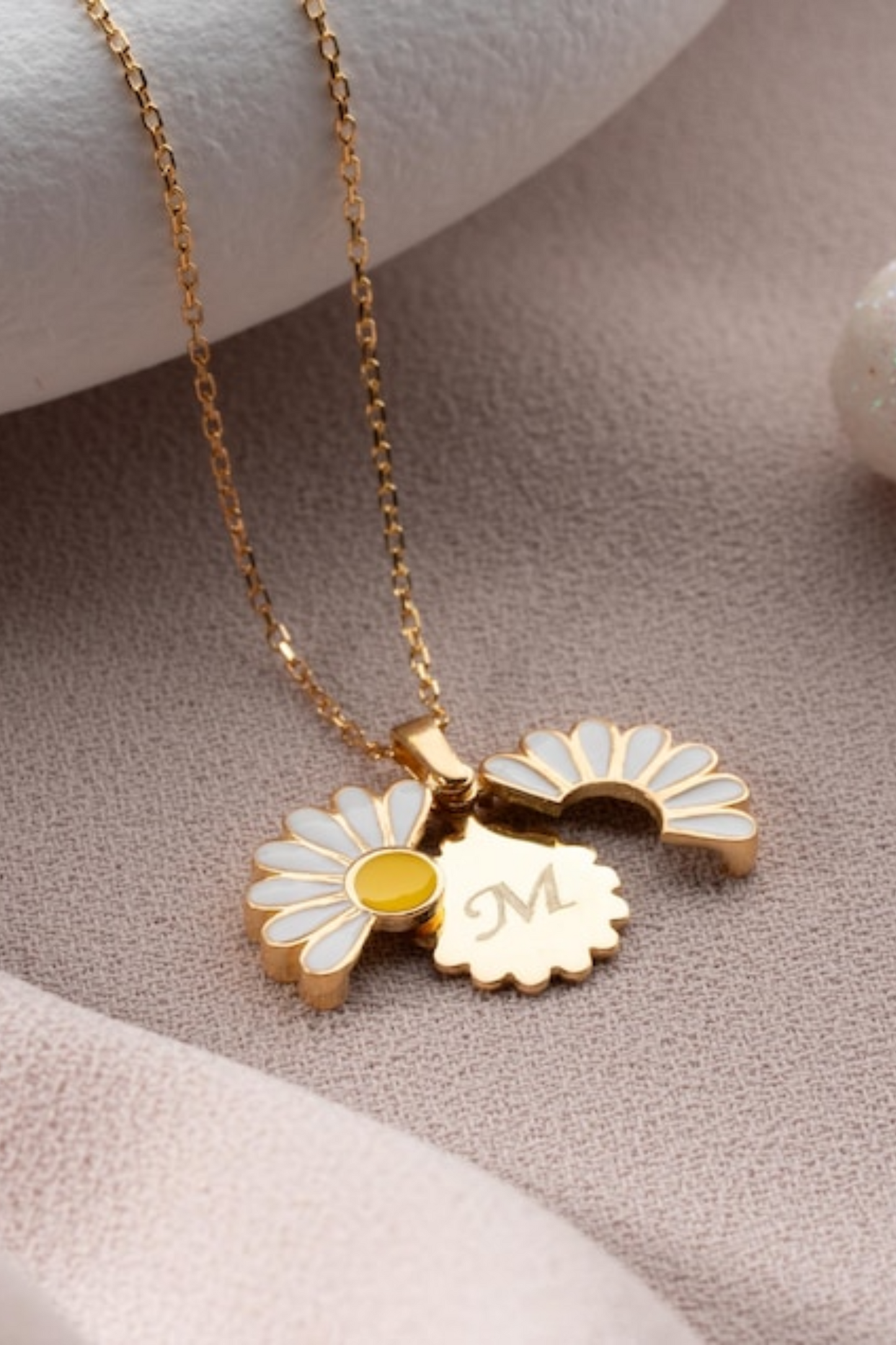 Hidden Message Daisy Necklace