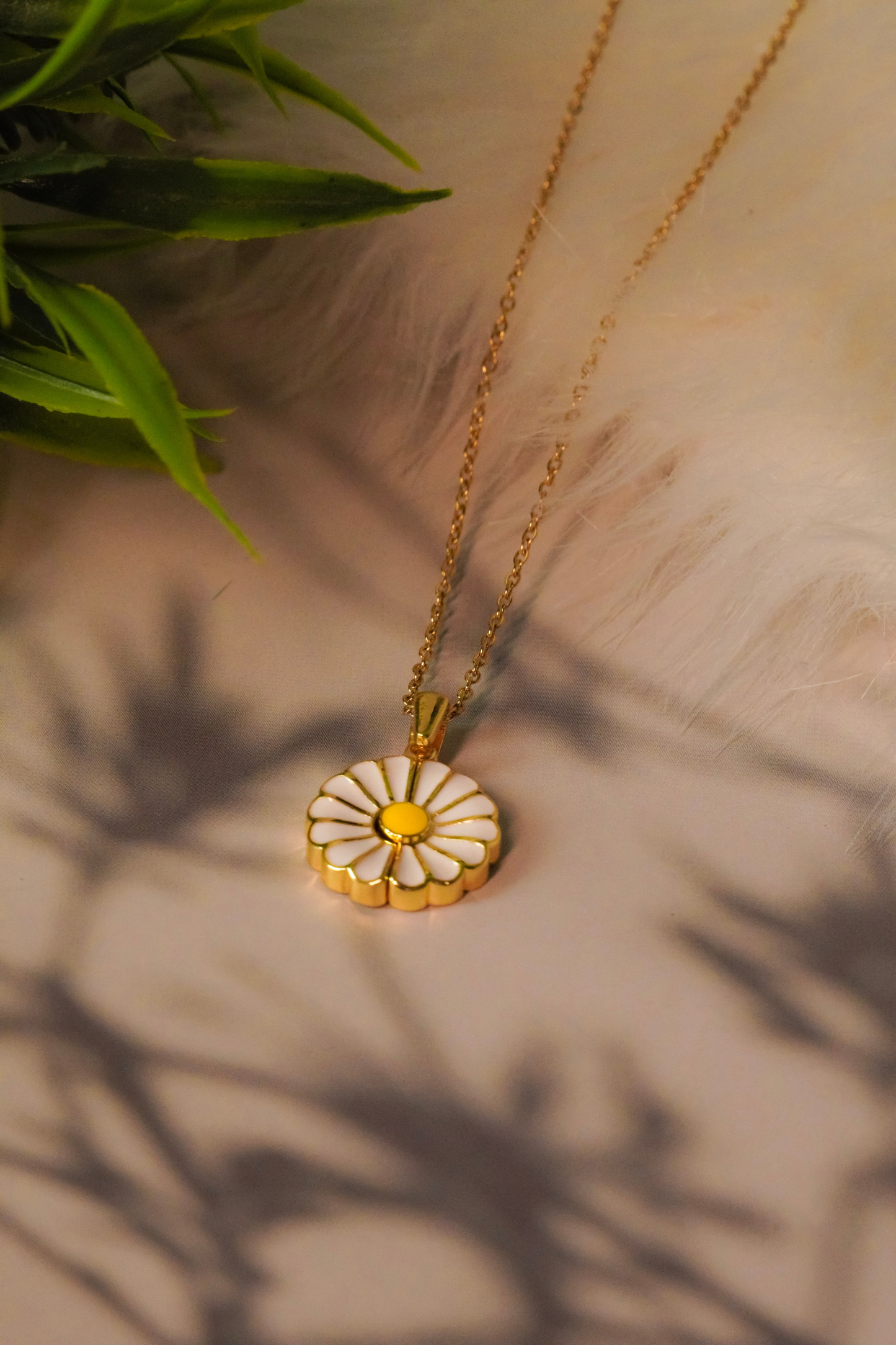 Hidden Message Daisy Necklace